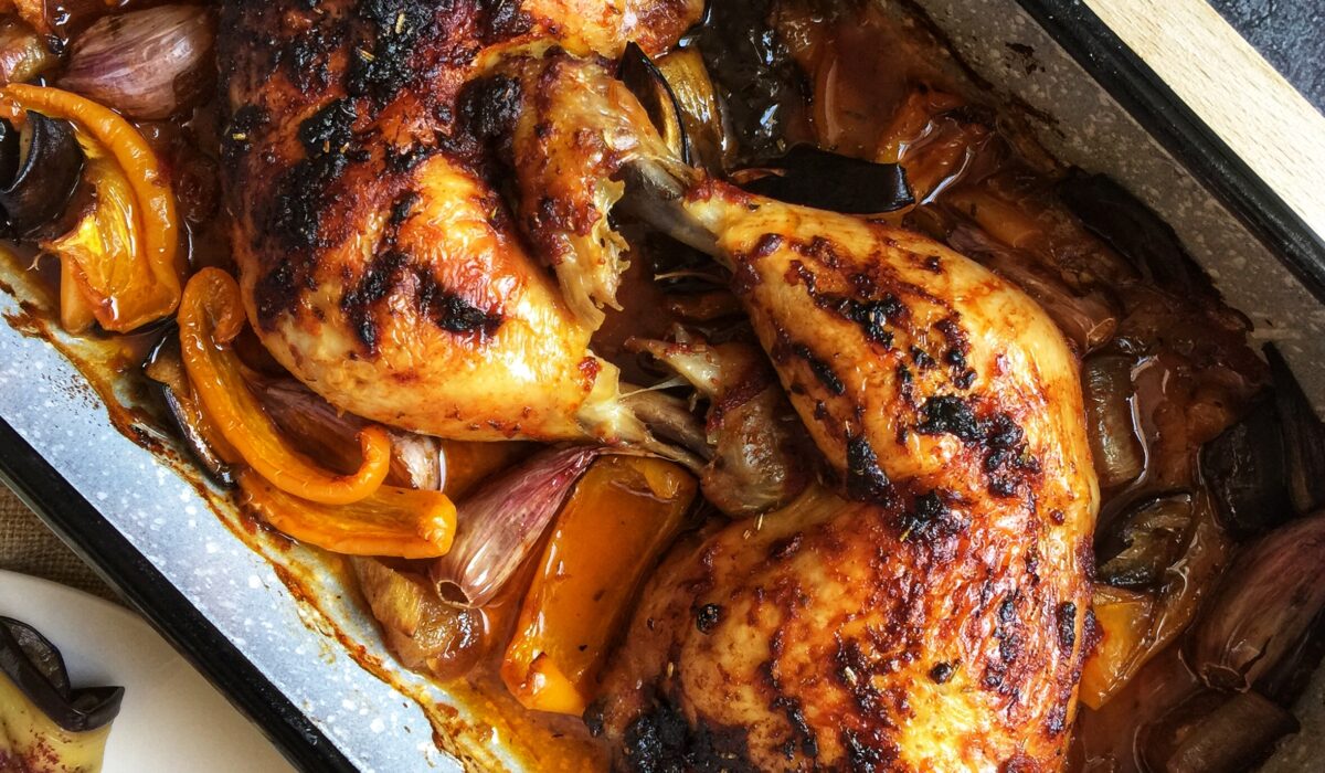 Pieczone udka kurczaka w marynacie pomidorowej - keto, low carb