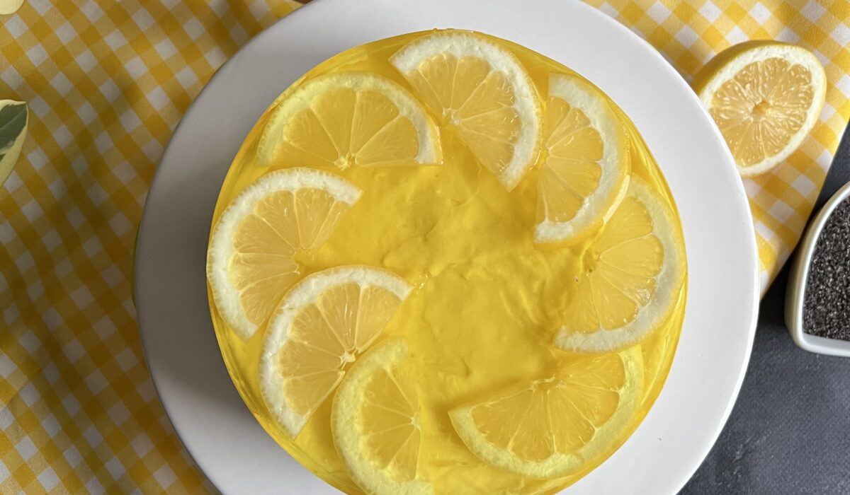 Keto sernik na zimno cytrynowy z makiem