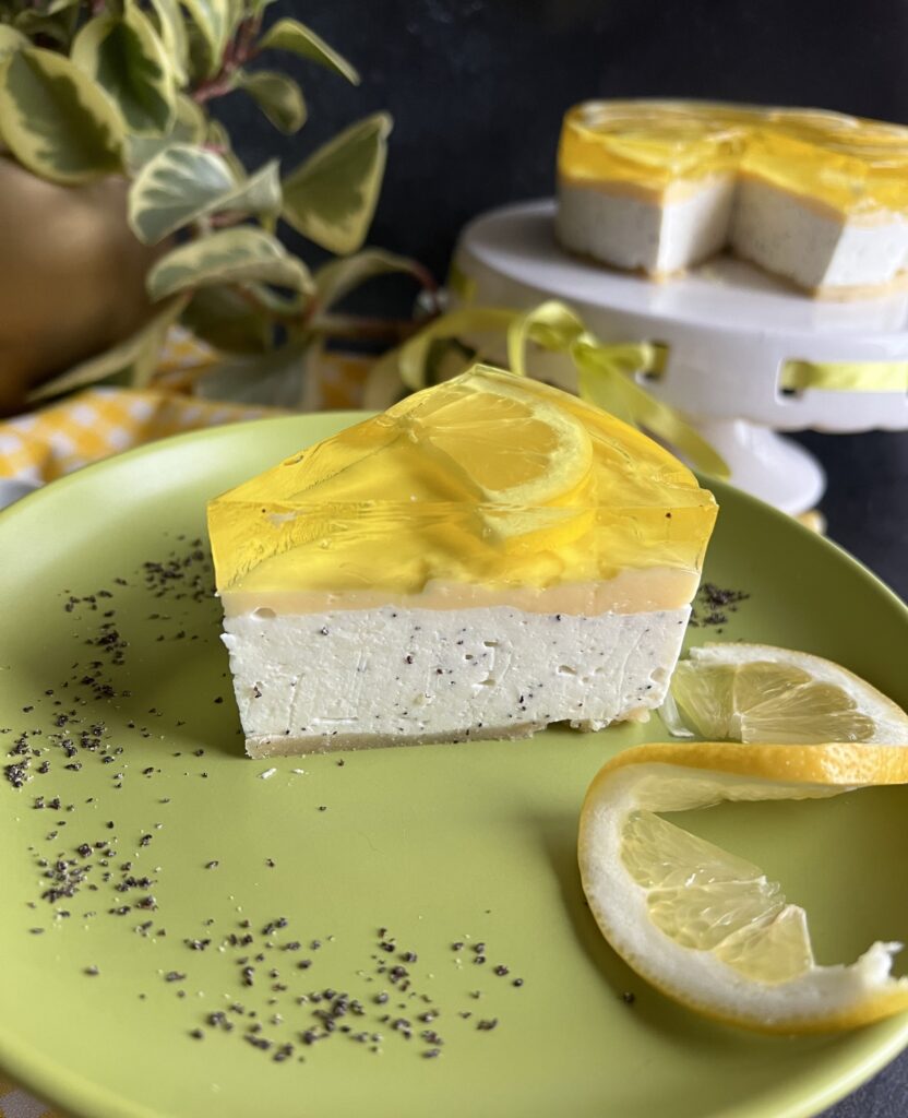 Keto sernik na zimno cytrynowy z makiem