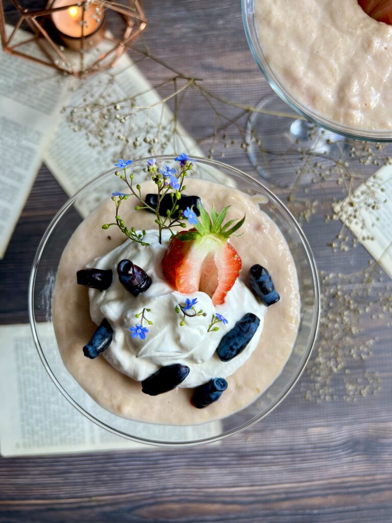 Domowy budyń rabarbarowy, keto, bez cukru, bez sztucznych aromatów