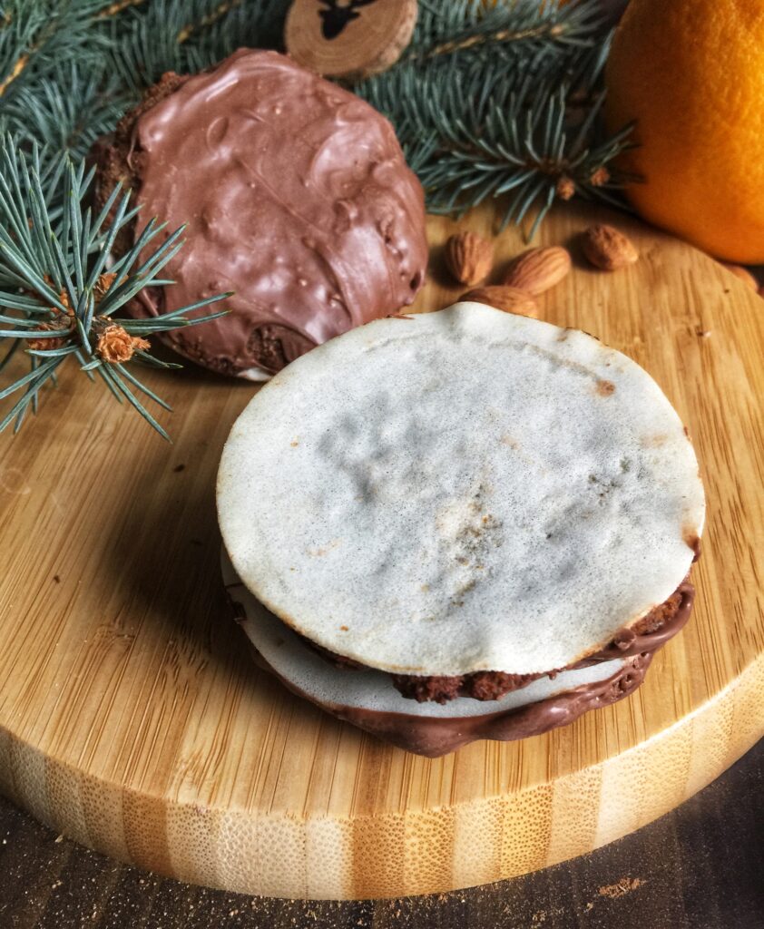 Keto pierniczki Elisenlebkuchen bez cukru i bez glutenu