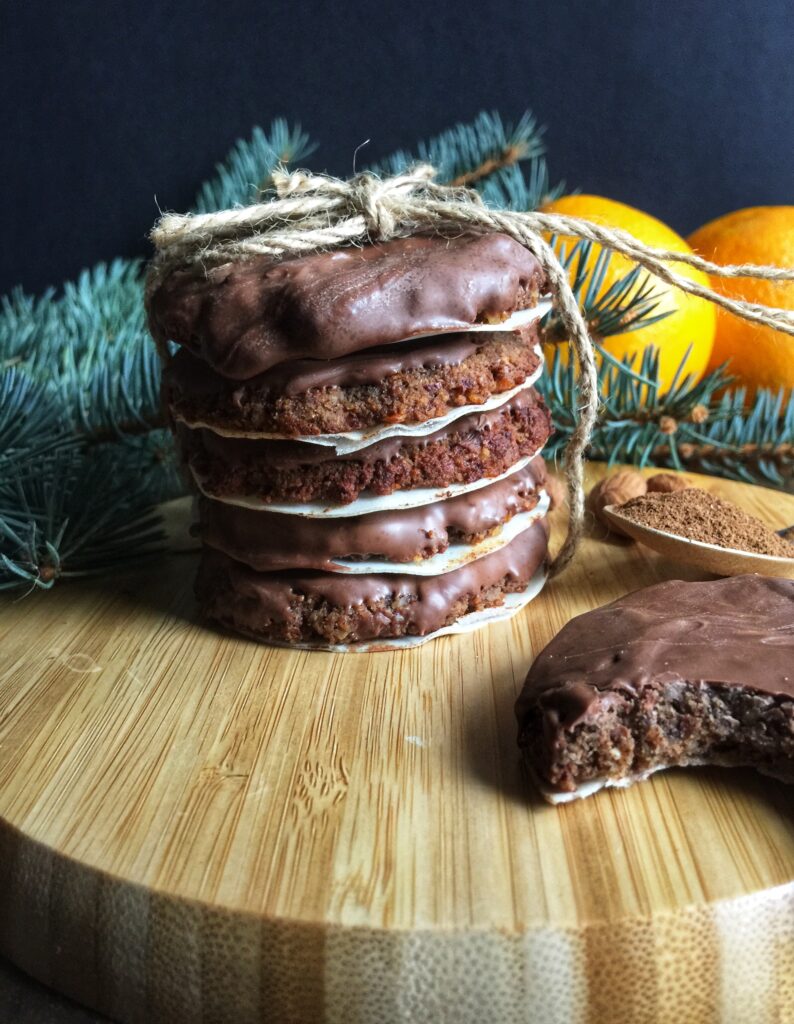 Keto pierniczki Elisenlebkuchen bez cukru i bez glutenu