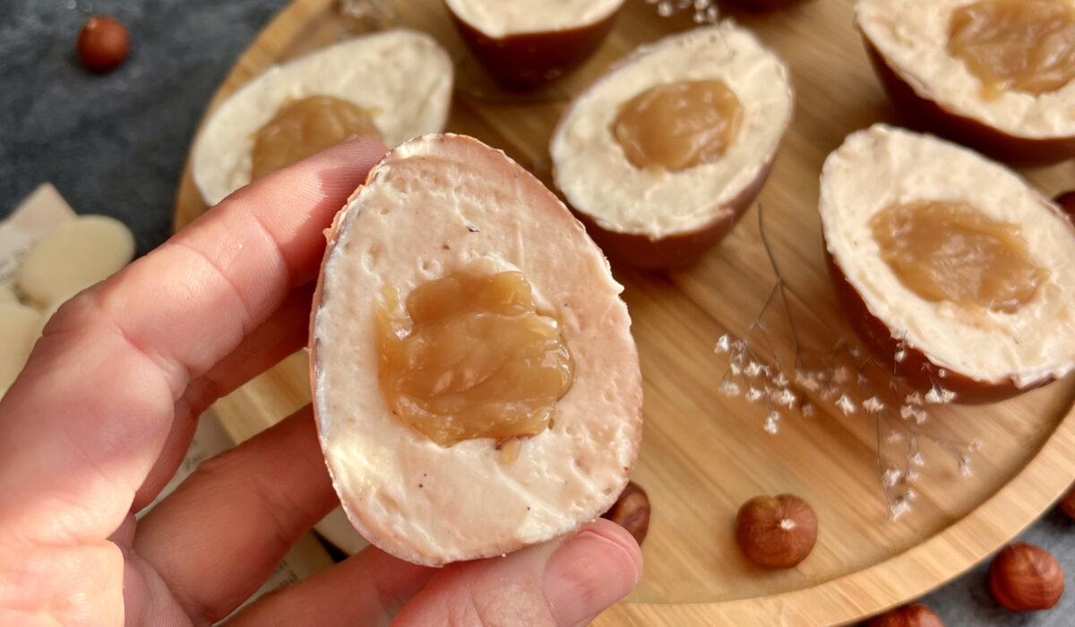 Keto jajeczka czekoladowe "Kinder Bueno" z karmelem