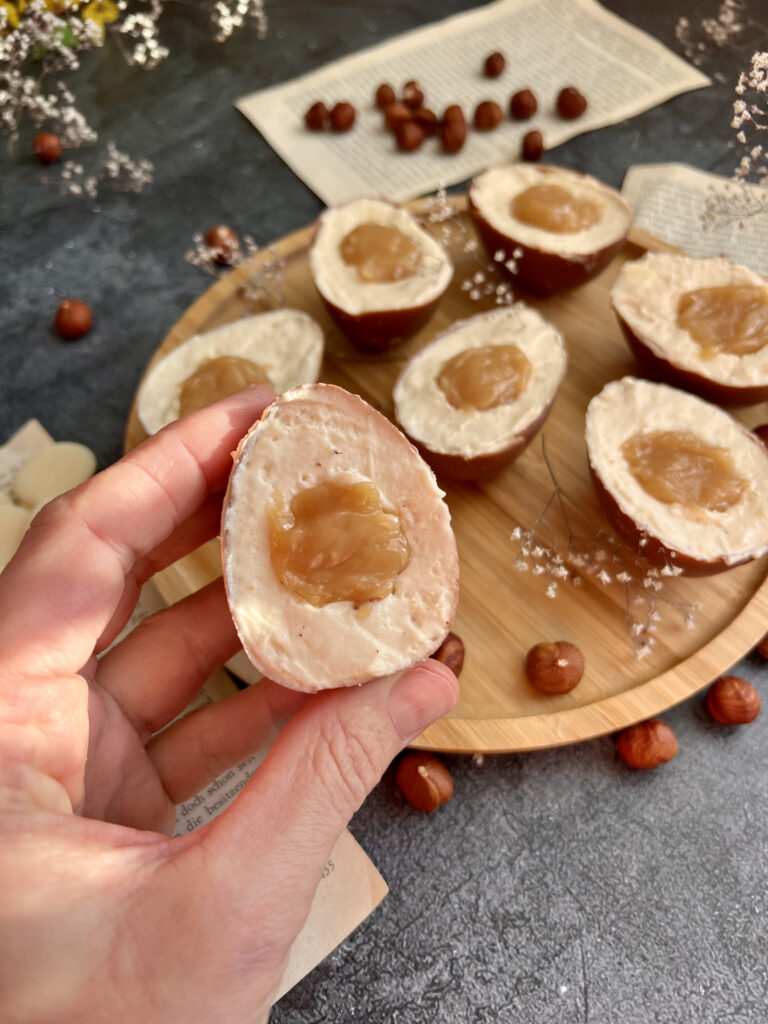 Read more about the article Keto jajeczka „Kinder Bueno” z karmelem