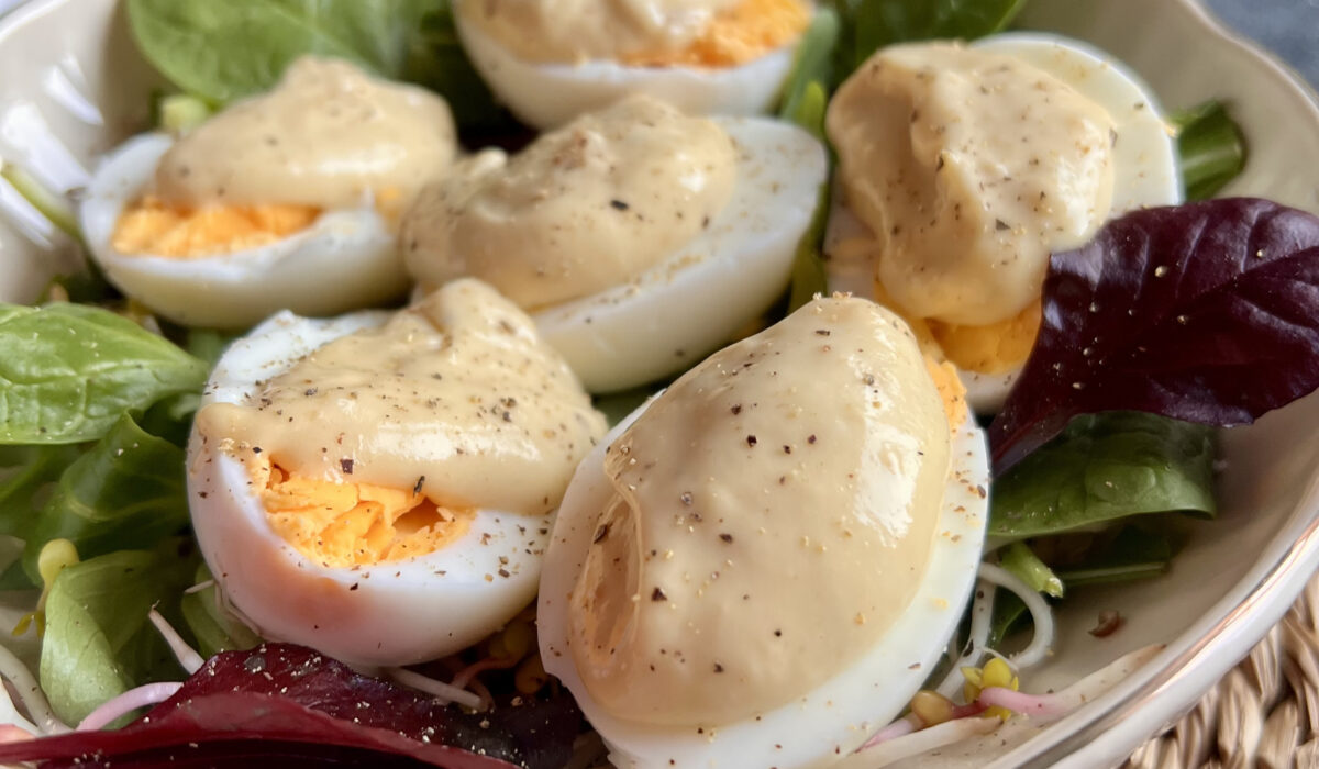 Domowy majonez czosnkowy