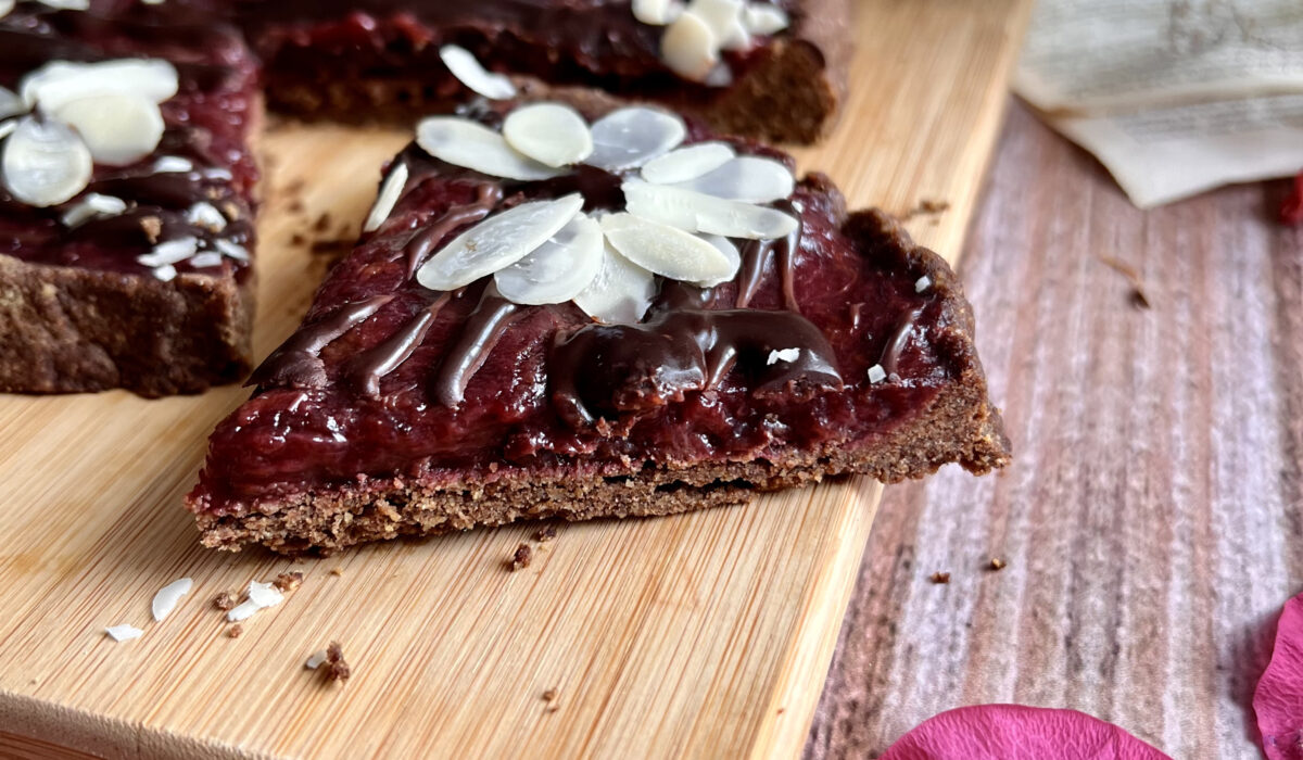 Keto mazurek śliwka w czekoladzie - bez cukru, bez glutenu