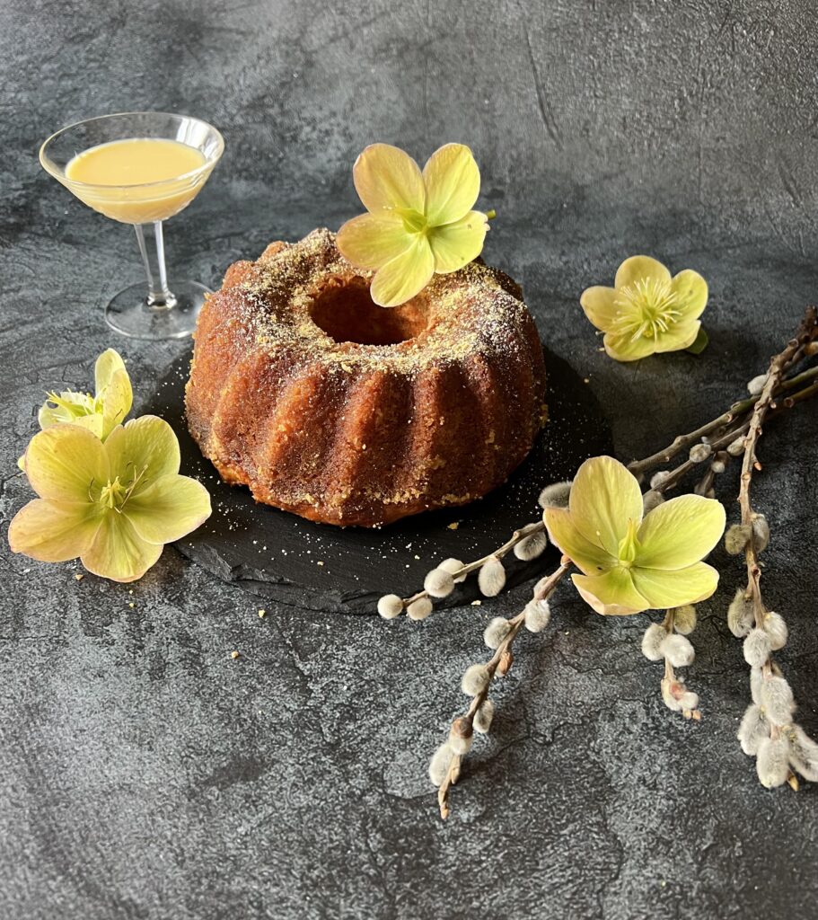 Keto babka wielkanocna "Rum Baba"