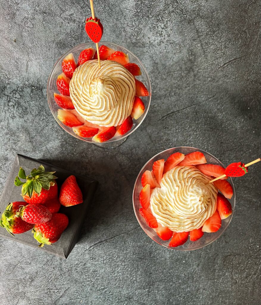 Domowy budyń truskawkowy bez dodatku cukru