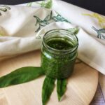 Domowe pesto z czosnku niedźwiedziego