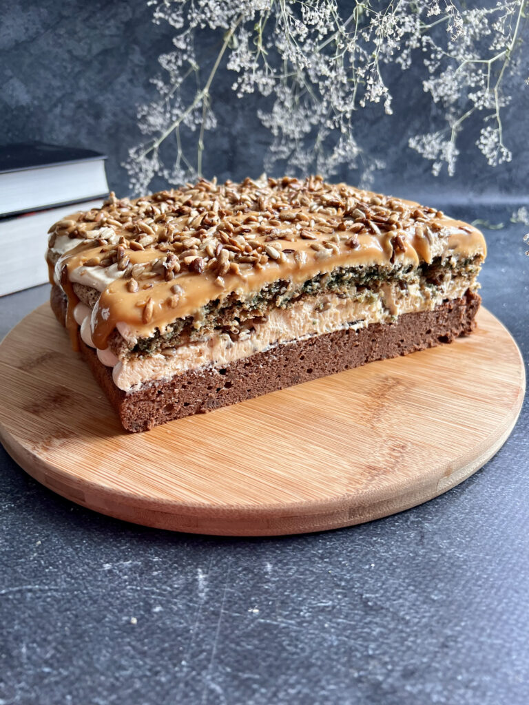 Keto ciasto słonecznikowiec - bez cukru i bez glutenu