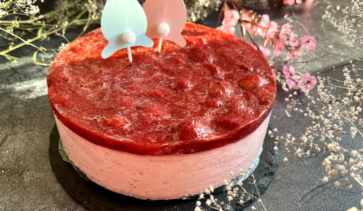 Fit sernik na zimno - podwójnie truskawkowy