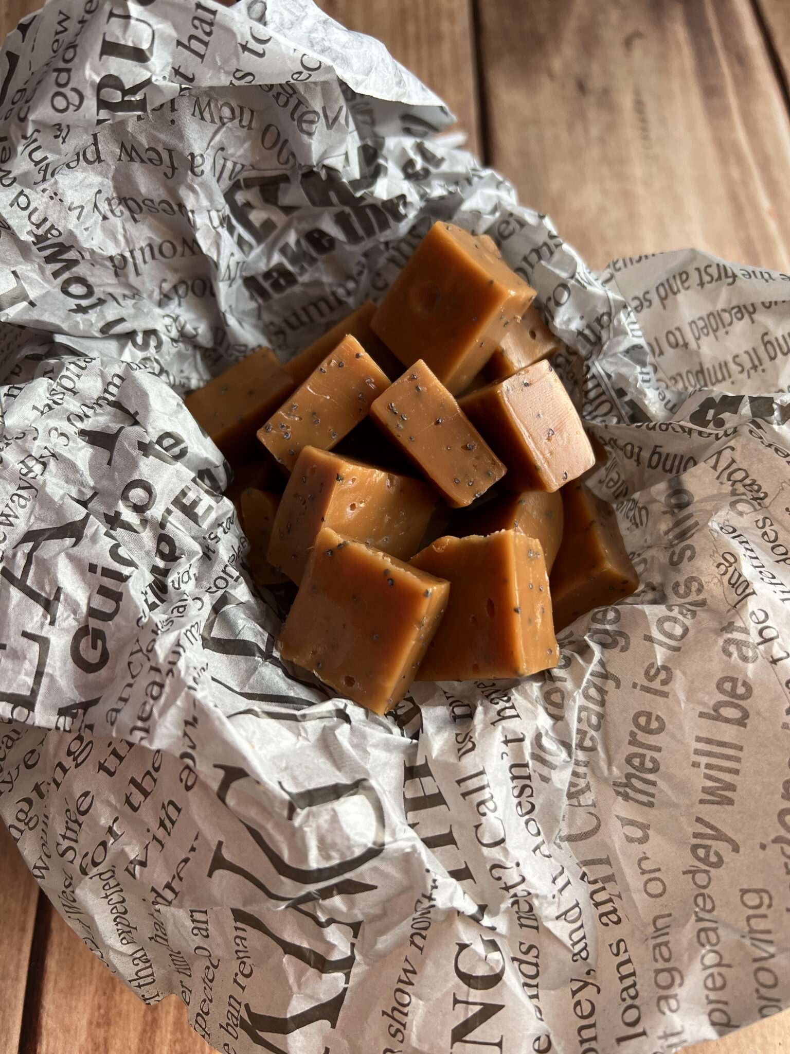 Keto krówki z makiem - domowe cukierki bez cukru