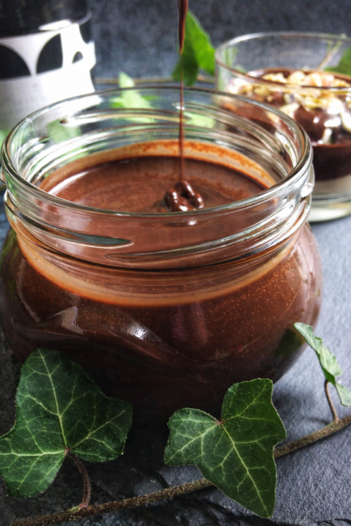 Keto Nutella - pyszny krem czekoladowo orzechowy bez cukru i bez laktozy