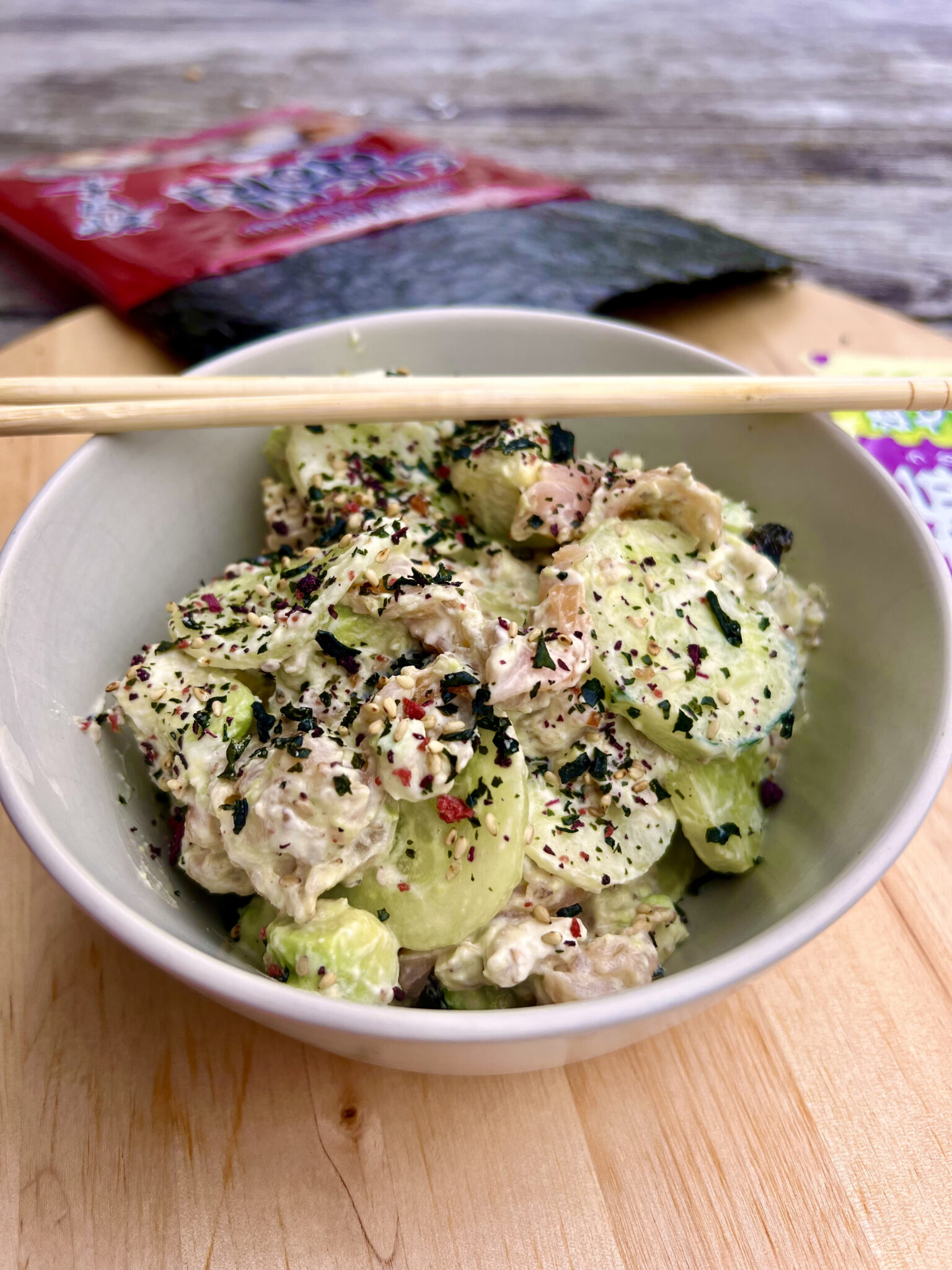 Keto sushi bez zwijania - pyszna i zdrowa sałatka d przygotowania w 5 min