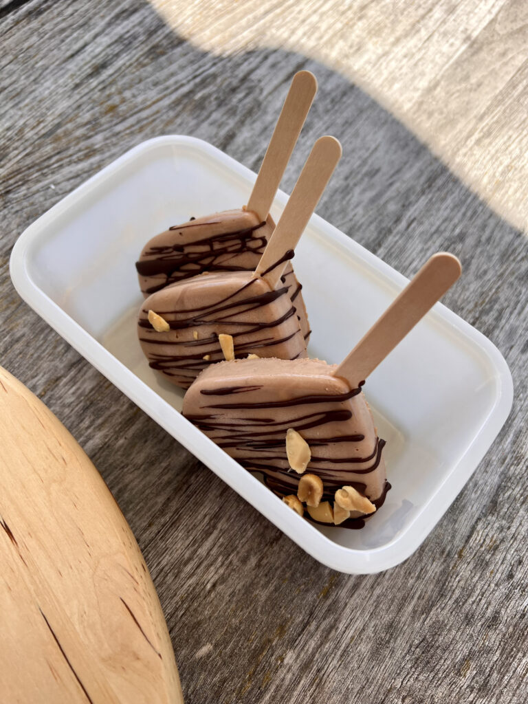 Keto lody o smaku popularnych cukierków Michałków