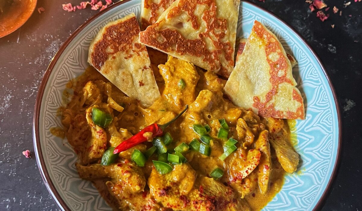 Keto naan - indyjskie chlebki bez glutenu i bez białej mąki