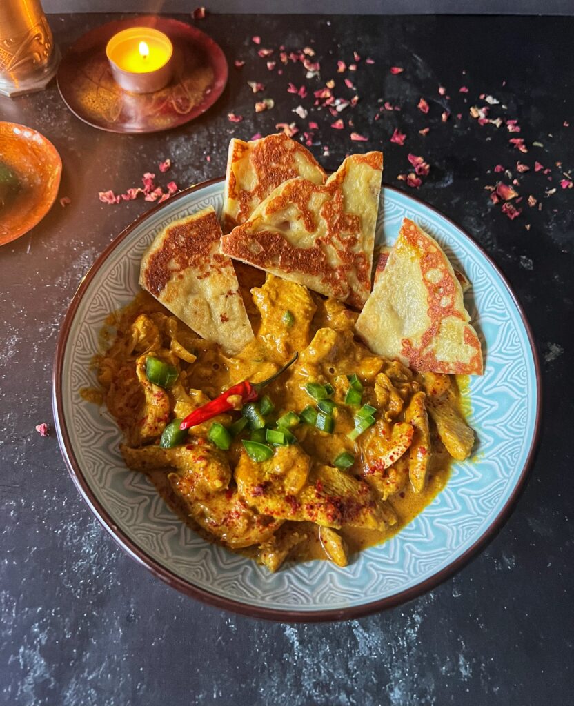 Keto naan - indyjskie chlebki bez glutenu i bez białej mąki