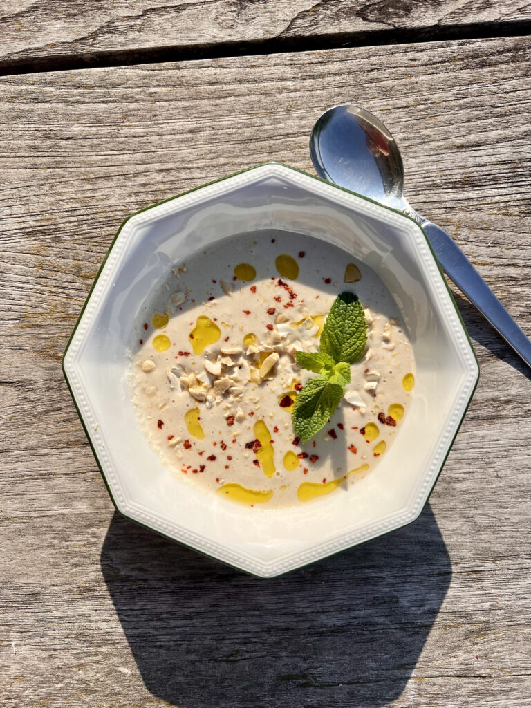 Read more about the article Zupa krem bez gotowania ajo blanco
