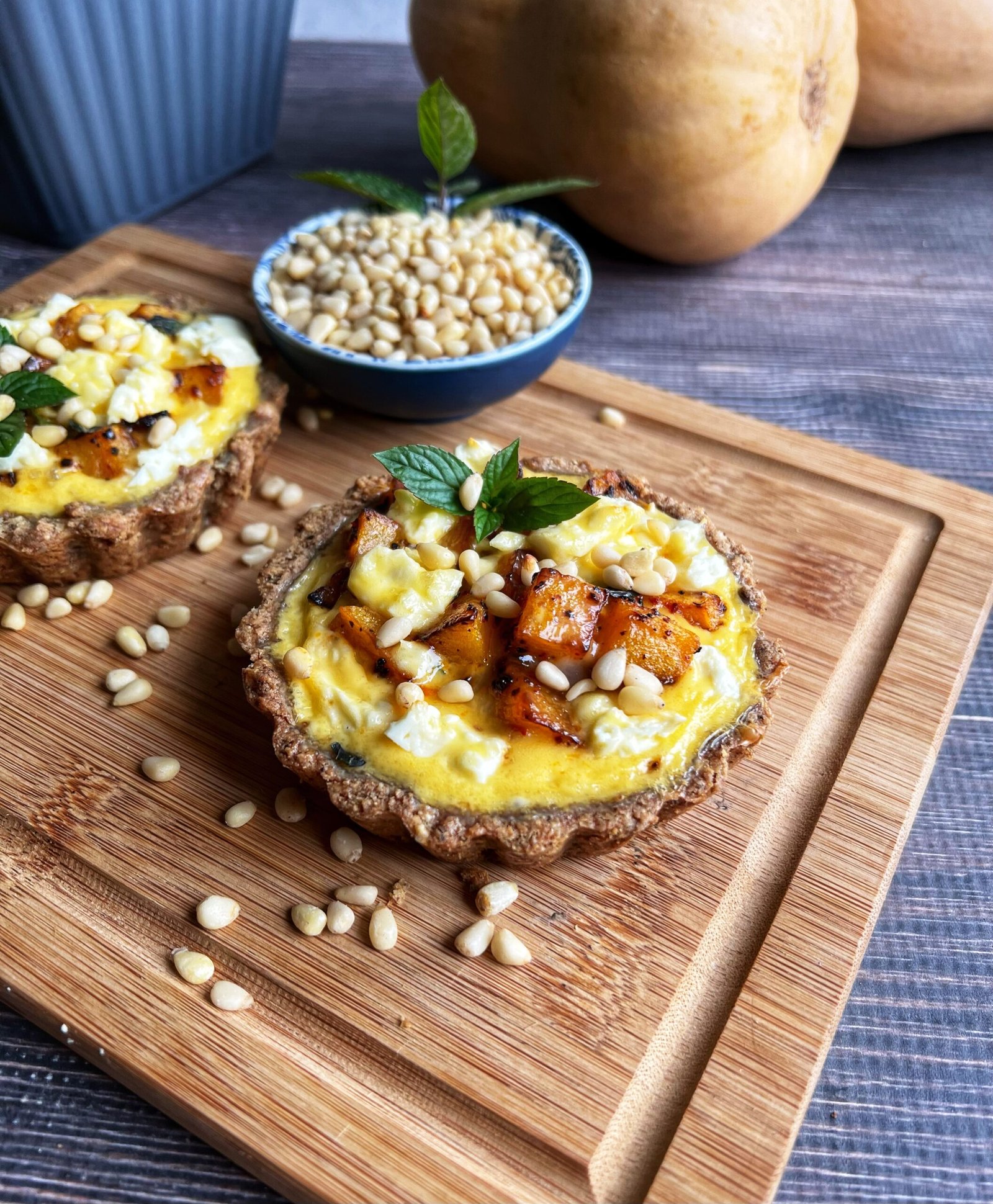 Keto tarta z dynią, fetą i miętą - pomysł na pyszny, jesienny obiad