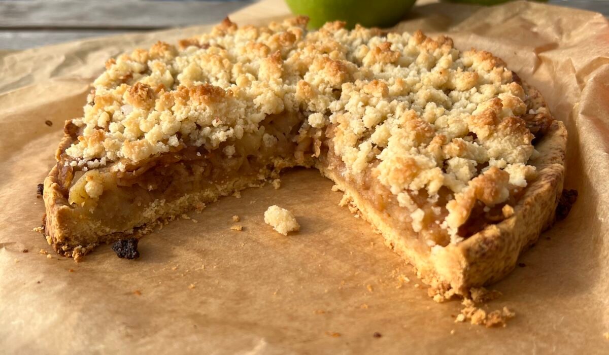 Keto tarta z jabłkami i kruszonką - klasyka w wersji low carb