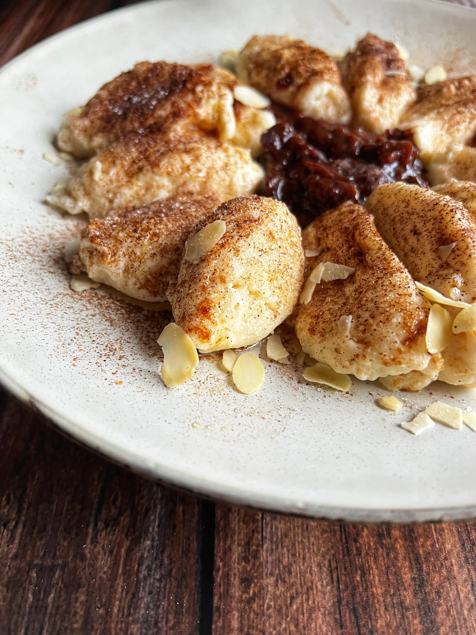 Proteinowe kluski leniwe z twarogu – keto, bez mąki