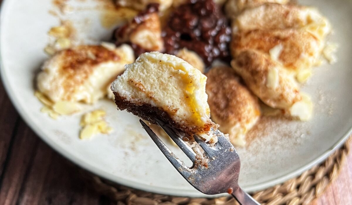 Proteinowe kluski leniwe z twarogu – keto, bez mąki
