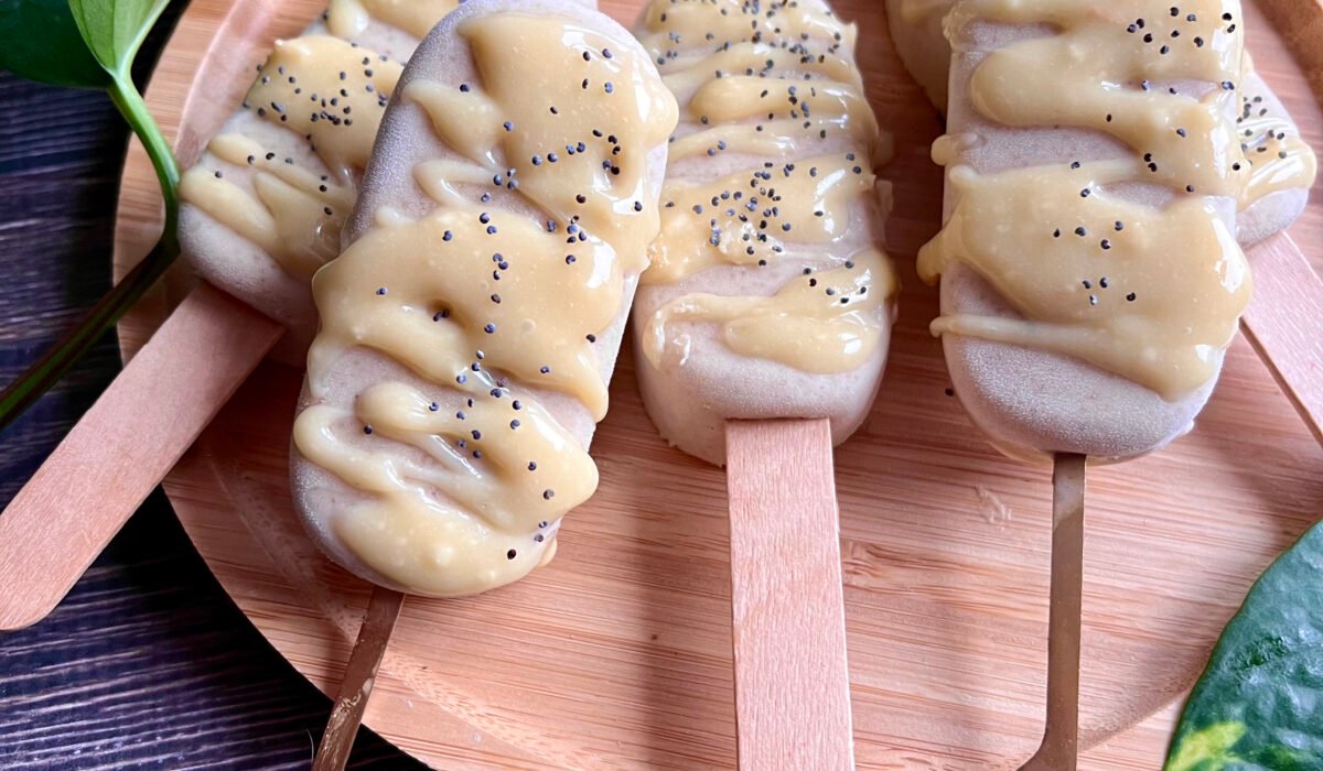 Keto lody makowe – lody na patyku z białym makiem