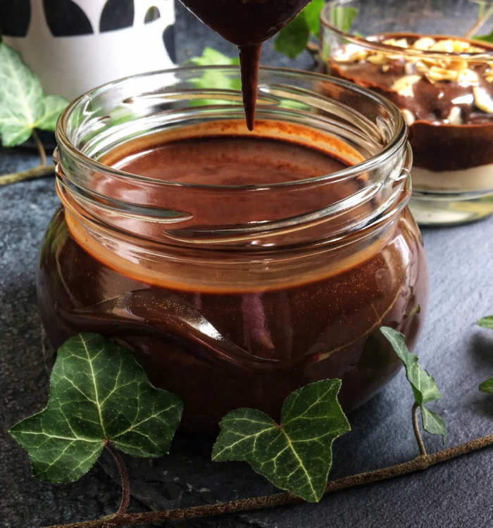 Keto Nutella - pyszny krem czekoladowo orzechowy bez cukru i bez laktozy