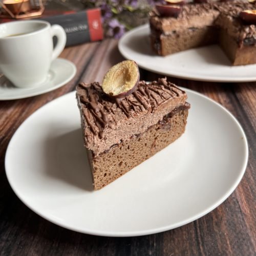Keto tort czekoladowy z powidłami i rumem