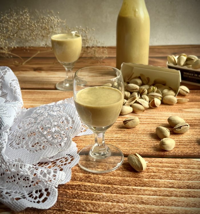 Likier pistacjowy – aromatyczny i bez dodatku cukru