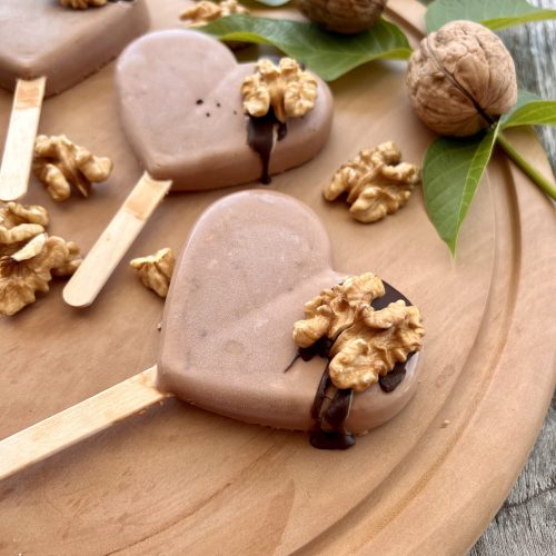 Keto lody o smaku mlecznej czekolady z orzechami włoskimi