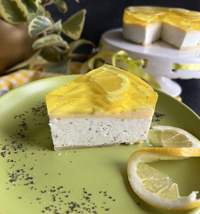 Keto sernik na zimno cytrynowy z makiem