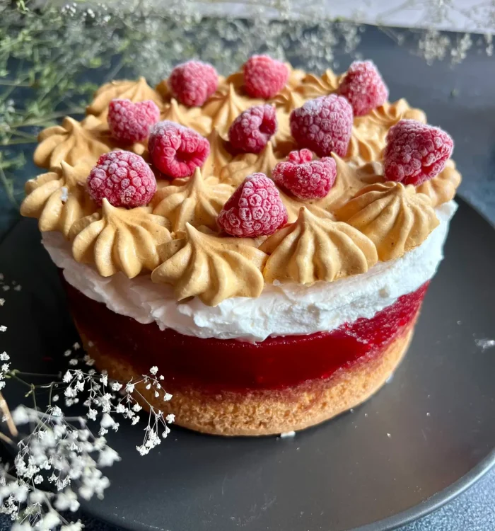 Keto tort Malinowa Chmurka